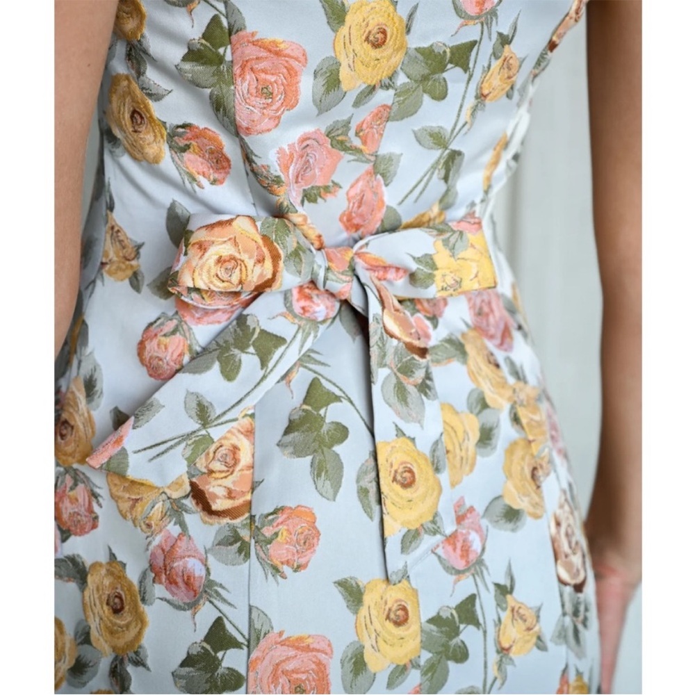 YLLW The Label Esti Mini Dress Citrus Floral Short Sleeve Pockets Large - Picture 3 of 11